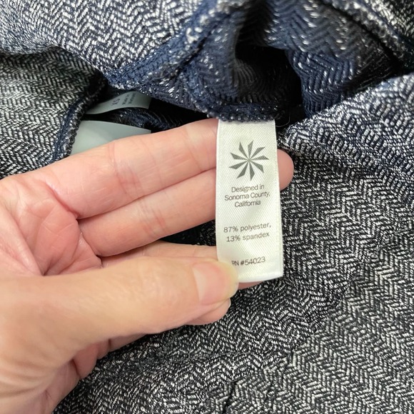 EUC Athleta Metro High Waist Heathered Navy Herringbone Leggings size XS - Picture 10 of 10